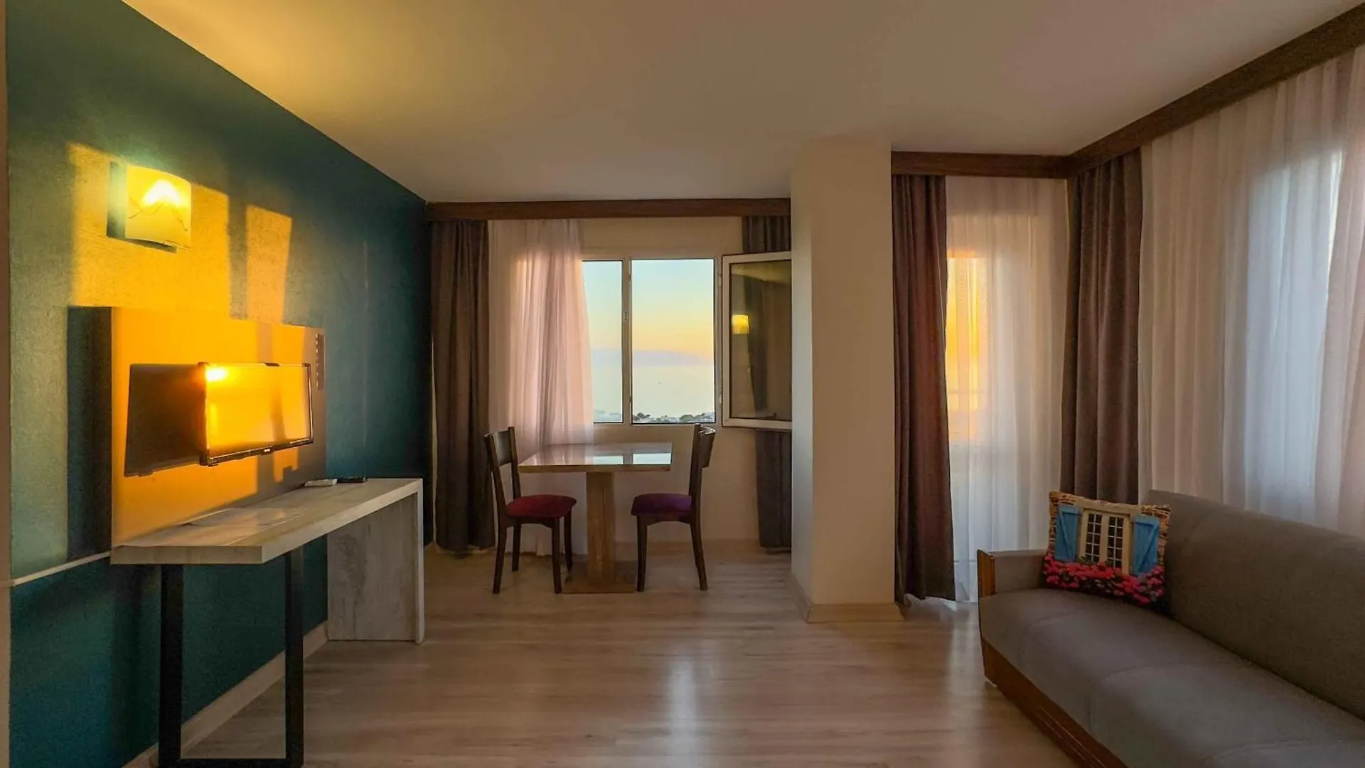 La Bella Suit Otel Kusadası