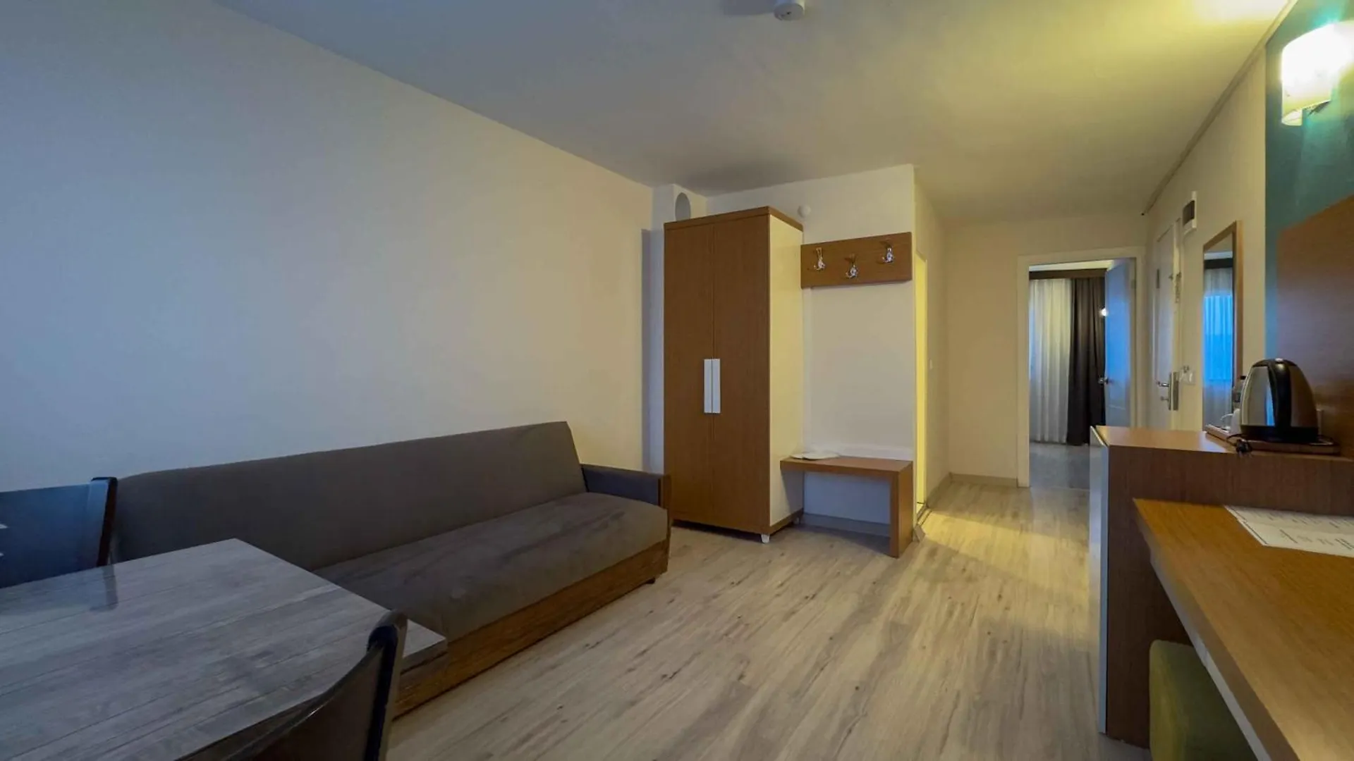 La Bella Suit Otel Kusadasi 3*,