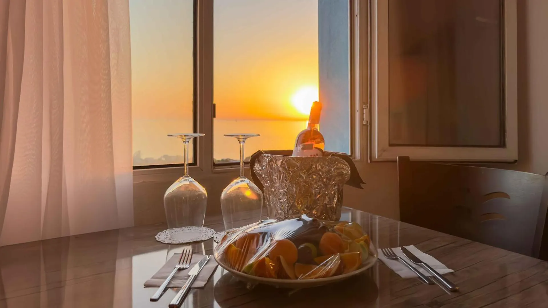 Hotel La Bella Suit Otel Kusadasi